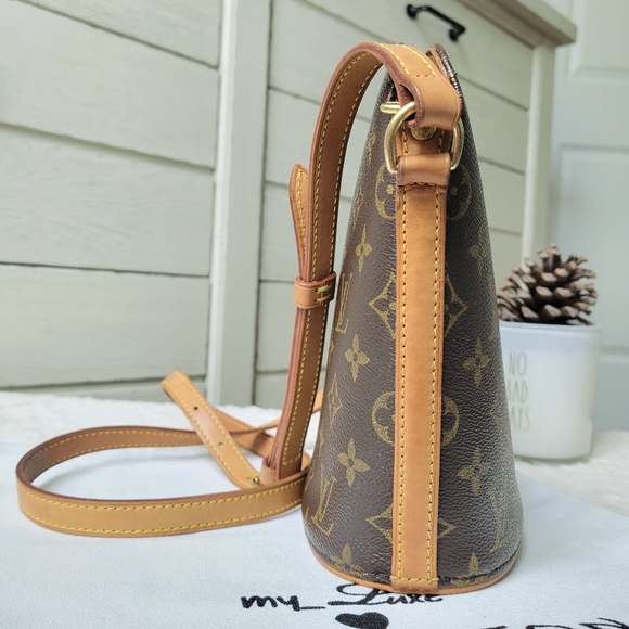 💕DISCONTINUED Very Rare LOUIS VUITTON Drouot Crossbody/Shoulder Bag Monogram - Picture 8 of 16